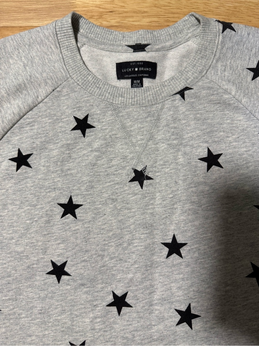 Lucky Brand Women’s Gray Black Star Print Crewneck Sweatshirt Medium - Picture 3 of 6